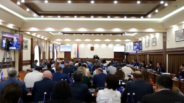 Երևանի որոշ փողոցներ կկրեն Ֆրունզե Դովլաթյանի, Պարիս Հերունու, նկարիչներ Սուրեն Սաֆարյանի ու Արա Հարությունյանի և այլոց անունները