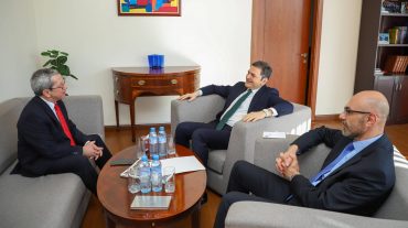 Պարույր Հովհաննիսյանը կուբացի դիվանագետին է ներկայացրել Լեռնային Ղարաբաղում օրեցօր վատթարացող հումանիտար իրավիճակը