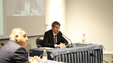 Սահմանադրական բարեփոխումների խորհուրդը կողմ է քվեարկել ինքնավար մարմինների ստեղծման նպատակները և կոլեգիալ կառավարման պահանջը վերանայելու հարցին
