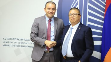 Վահան Քերոբյանն ընդունել է Չինաստանի արտասահմանյան ձեռնարկությունների զարգացման ասոցիացիայի նախագահին