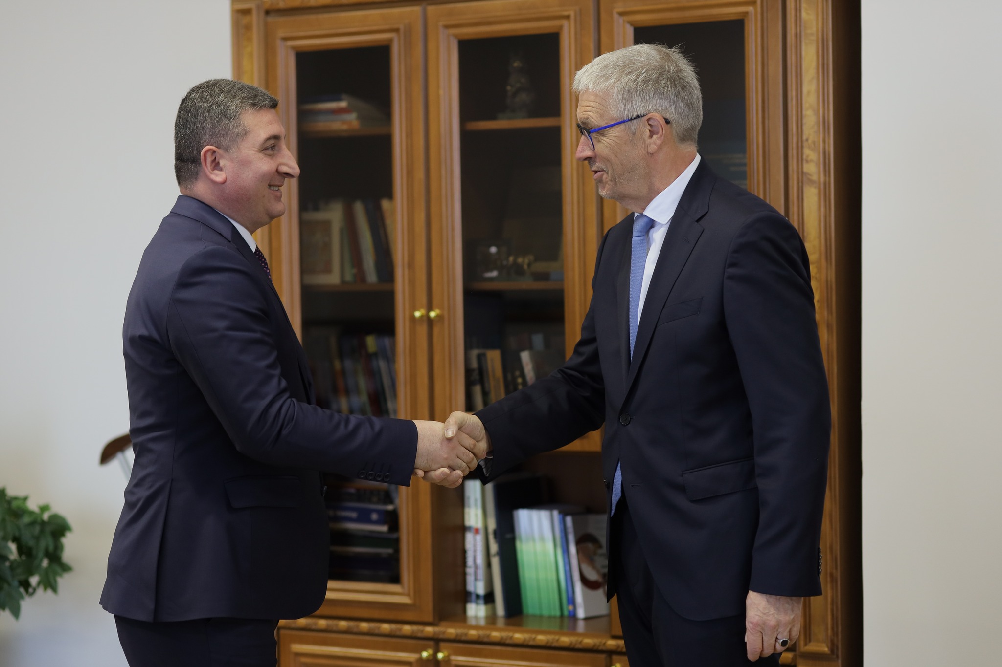 Ֆրանսիայի Իզերի դեպարտամենտի նախագահի հետ հանդիպմանը կարևորվել է ապակենտրոնացված համագործակցության ուղղությամբ իրականացվող աշխատանքները