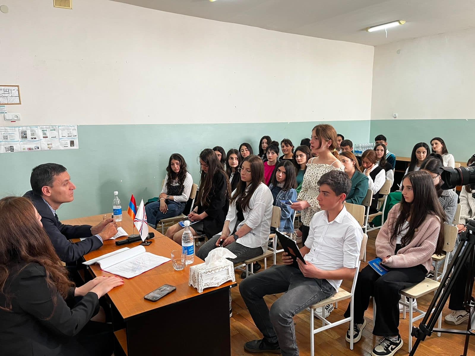 Քաղաքացու օրվա կապակցությամբ մարզերում և Երևանում կազմակերպվել են միջոցառումներ