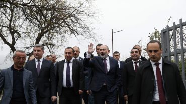 Վարչապետը Վայոց ձորի մարզում ծանոթացել է բուժհաստատությունների, դպրոցների, մանկապարտեզների, ավտոճանապարհների կառուցման աշխատանքներին
