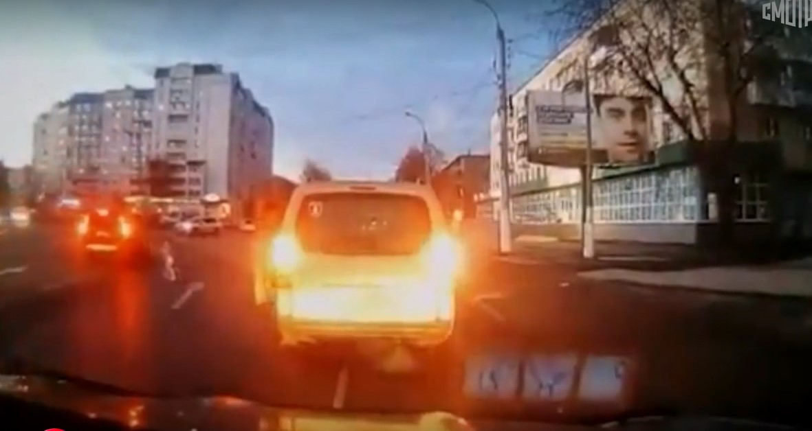 Տվերում մերկ երեխան հայտնվել է ճանապարհի երթևեկելի հատվածում