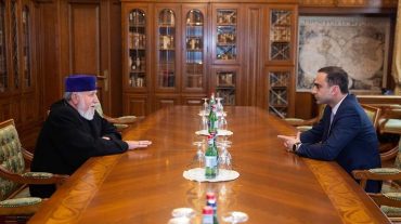 Գարեգին Բ-ն ընդունել է Տիգրան Ավինյանին