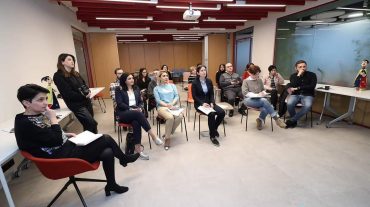 Լենա Նանուշյանը հանդիպել է հասարակական կազմակերպությունների ներկայացուցիչների հետ