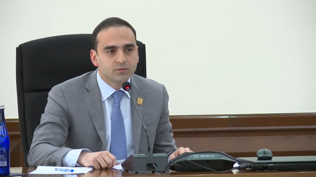 «Ասում են` աշխատանքը բավարար որակով չեք արել. դա այդպե՞ս է, թե՝ ոչ». Ավինյանը խնդրել է պարզաբանել