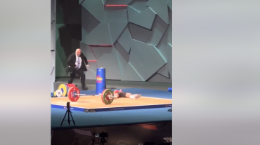 Թուրք մարզուհին կորցրել է գիտակցությունը Երևանում ընթացող ծանրամարտի ԵԱ-ում