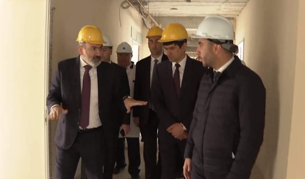 Վարչապետը շրջայց է կատարել Թալին համայնքի ԲԿ-ի շինհրապարակում
