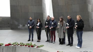 Շվեդիա-Հայաստան բարեկամական խմբի անդամներն այցելել են Ծիծեռնակաբերդի հուշահամալիր