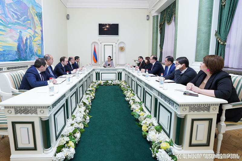 Դատախազությունում քննարկվել է 8 ամսից ավելի քննվող քրեական գործերի լուծման ընթացքը