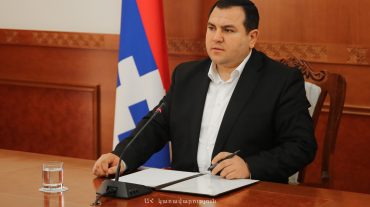 Պետբյուջեից աշխատավարձ ստացողներս պետք է սատարենք դժվար կացության մեջ հայտնված հայրենակիցներին. Արցախի պետնախարար