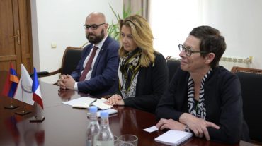 ՀՀ ՄԻՊ-ը և Ֆրանսիայի դեսպանն անդրադարձել են ՀՀ սահմանային բնակչության իրավունքների պաշտպանության խնդիրներին