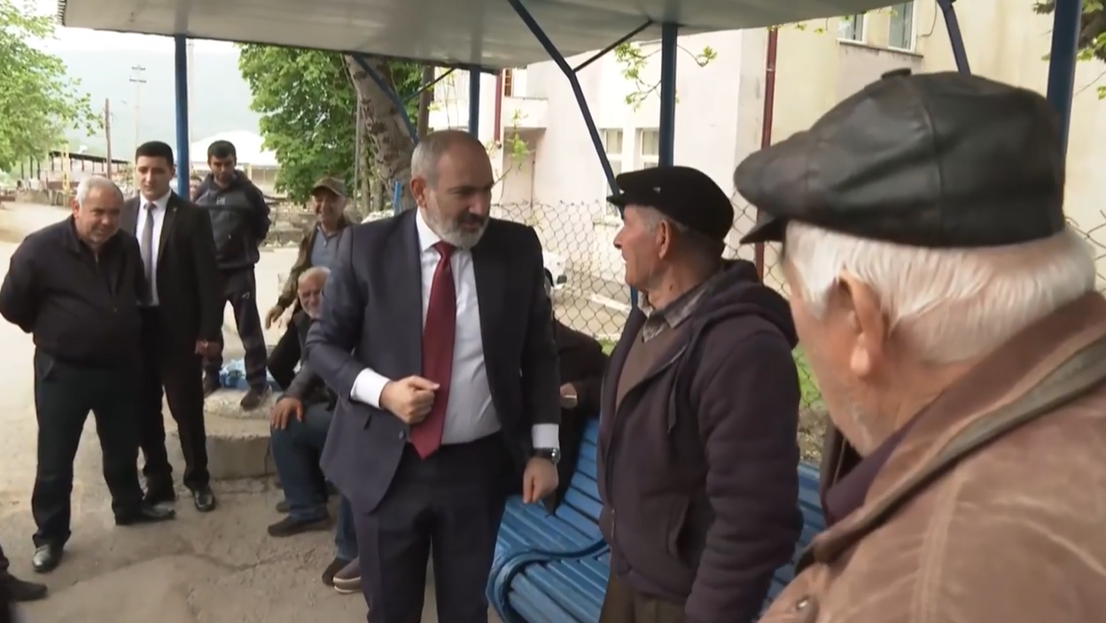 Վարչապետը չնախատեսված կարճատև այց է ունեցել նաև Ոսկեպար