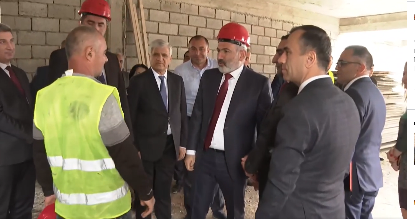 Վարչապետը Կիրանցում ծանոթացել է մոդուլային դպրոցի կառուցման աշխատանքների ընթացքին