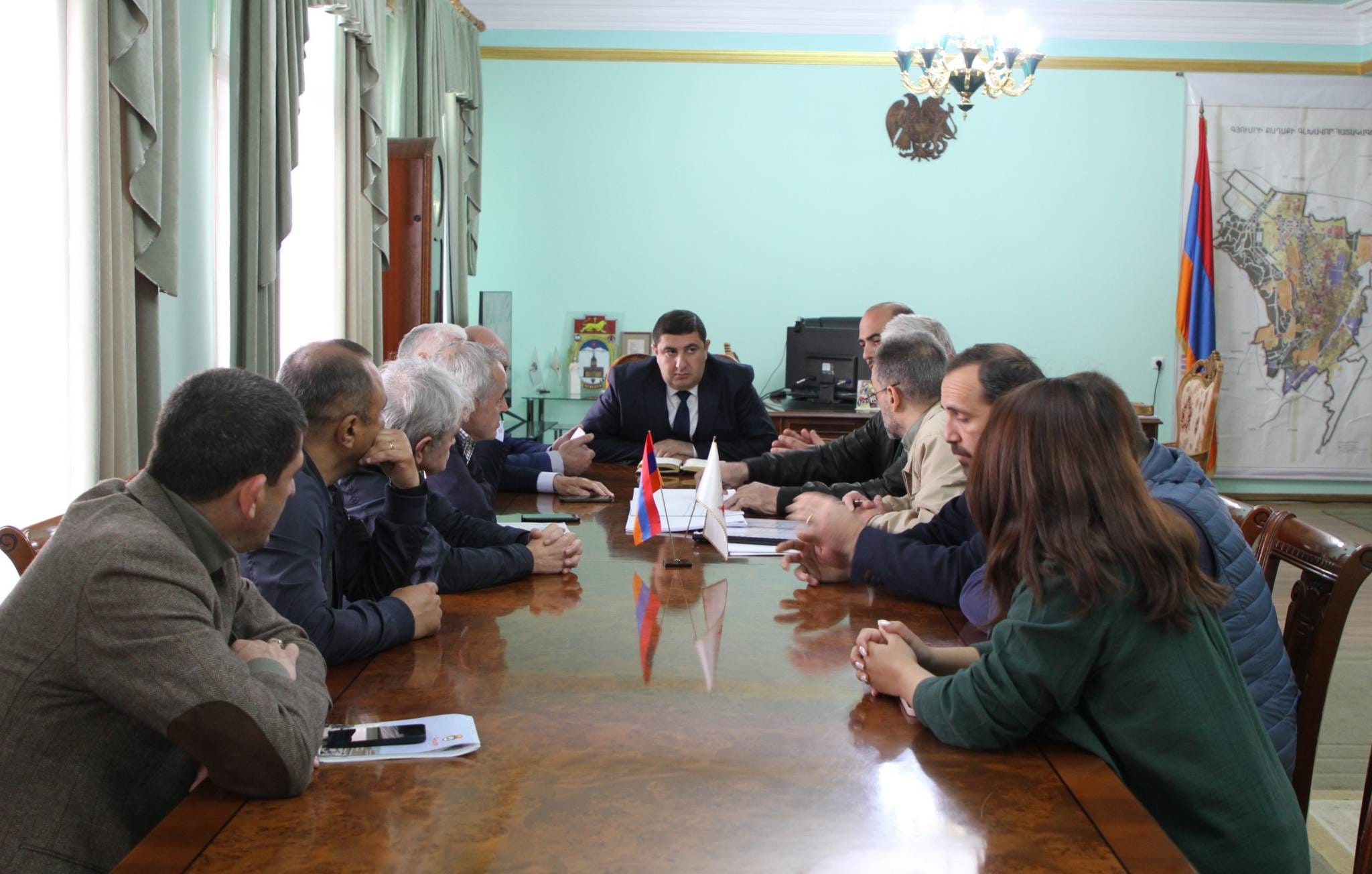 Քննարկվել են Համաշխարհային բանկի ֆինանսավորմամբ Գյումրիում իրականացվելիք փողոցաշինական ծրագրի մանրամասները