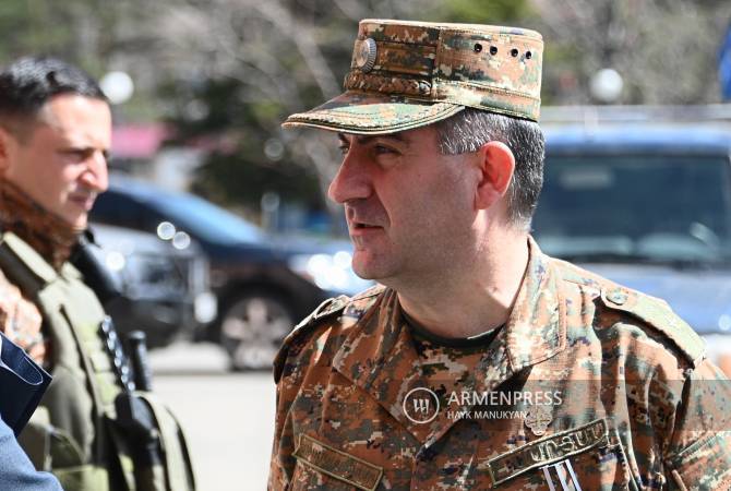 ԳՇ պետը Հայաստանի անվտանգային միջավայրը հարաբերական կայուն է գնահատում