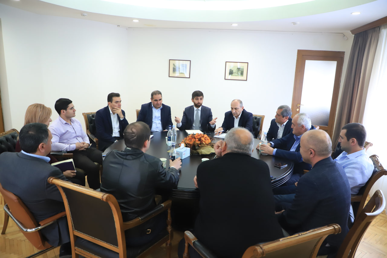 Քննարկվել են արտարժույթով կնքված պայմանագրերի շրջանակներում արտադրվող ապրանքների գների բարձրացման և հայկական արտադրանքի մրցունակության խնդիրները