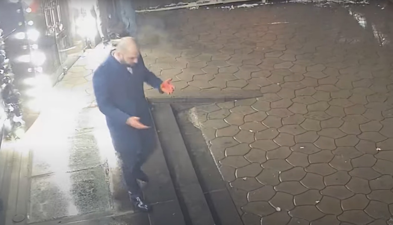 Որոնվում է տեսագրության մեջ պատկերված անձը