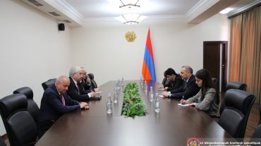 ԱԽ քարտուղարը հանդիպել է ԵԱՀԿ Մինսկի խմբի ՌԴ համանախագահի հետ