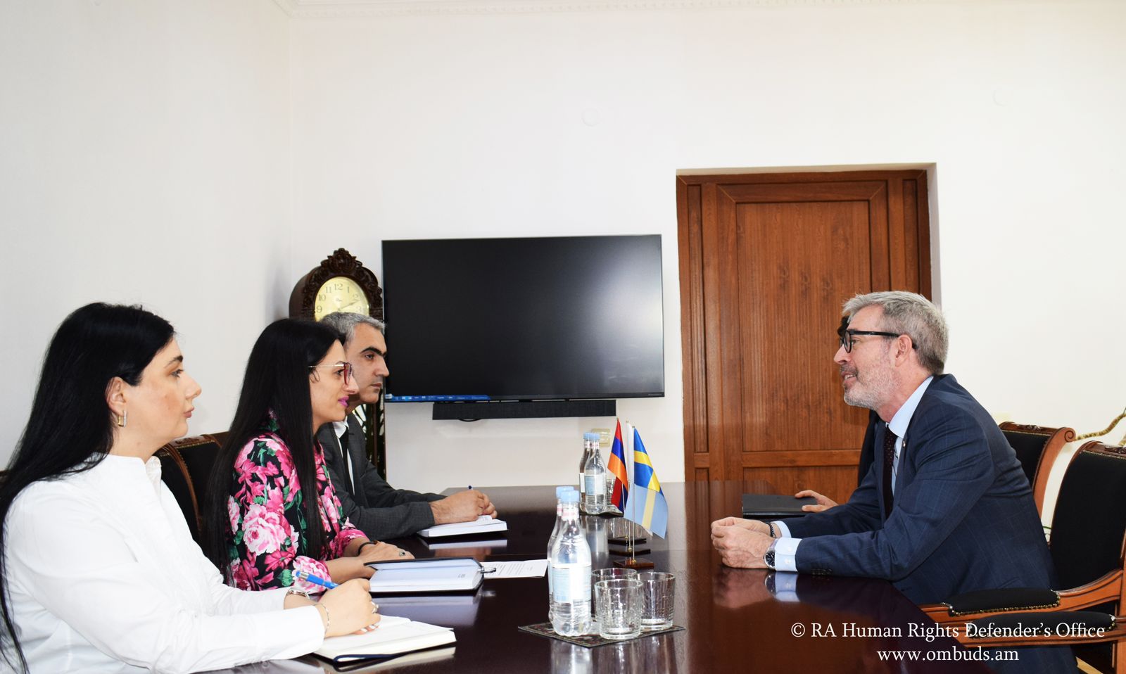 ՄԻ պաշտպանն ընդունել է ՀՀ-ում Շվեդիայի արտակարգ և լիազոր դեսպանին