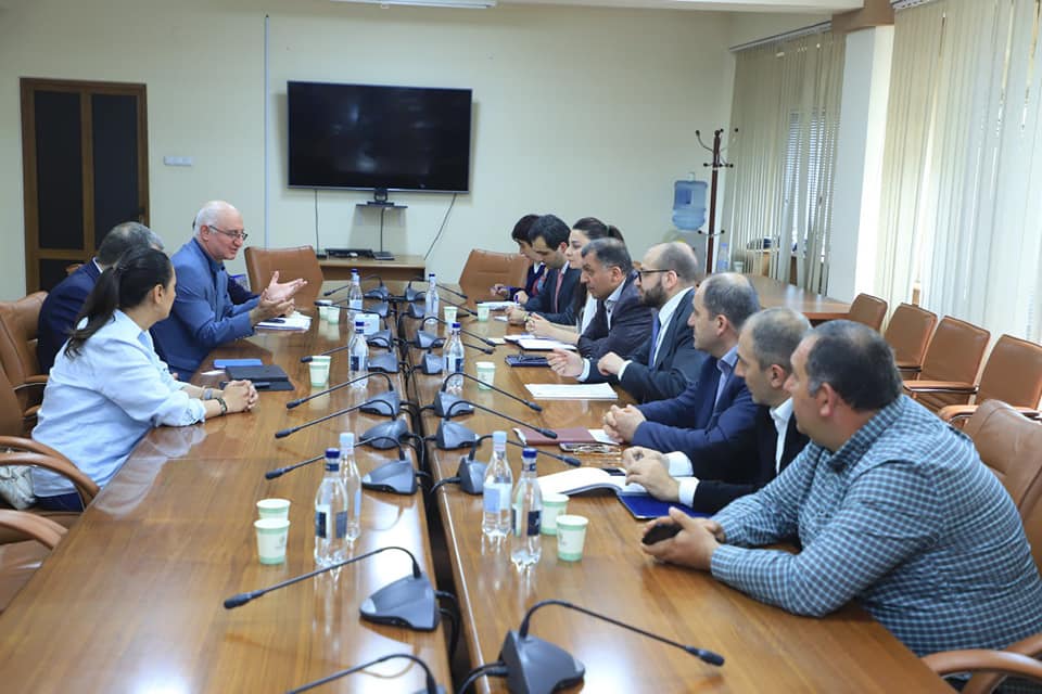 Էկոնոմիկայի փոխնախարարն ընդունել է իրանական հոլդինգի ներկայացուցիչներին