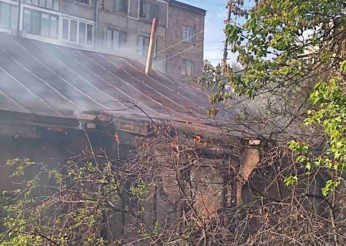 Հրդեհ Արամ Խաչատրյան փողոցում