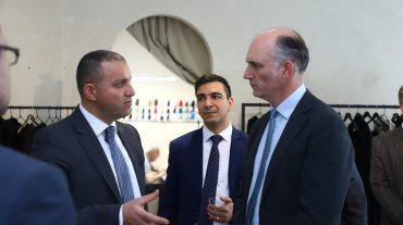 Վահան Քերոբյանը ՄԹ Եվրոպայի հարցերով պետնախարարի և ՄԹ դեսպանի հետ քննարկել է Հայաստանում տեքստիլ արդյունաբերության զարգացման հեռանկարները