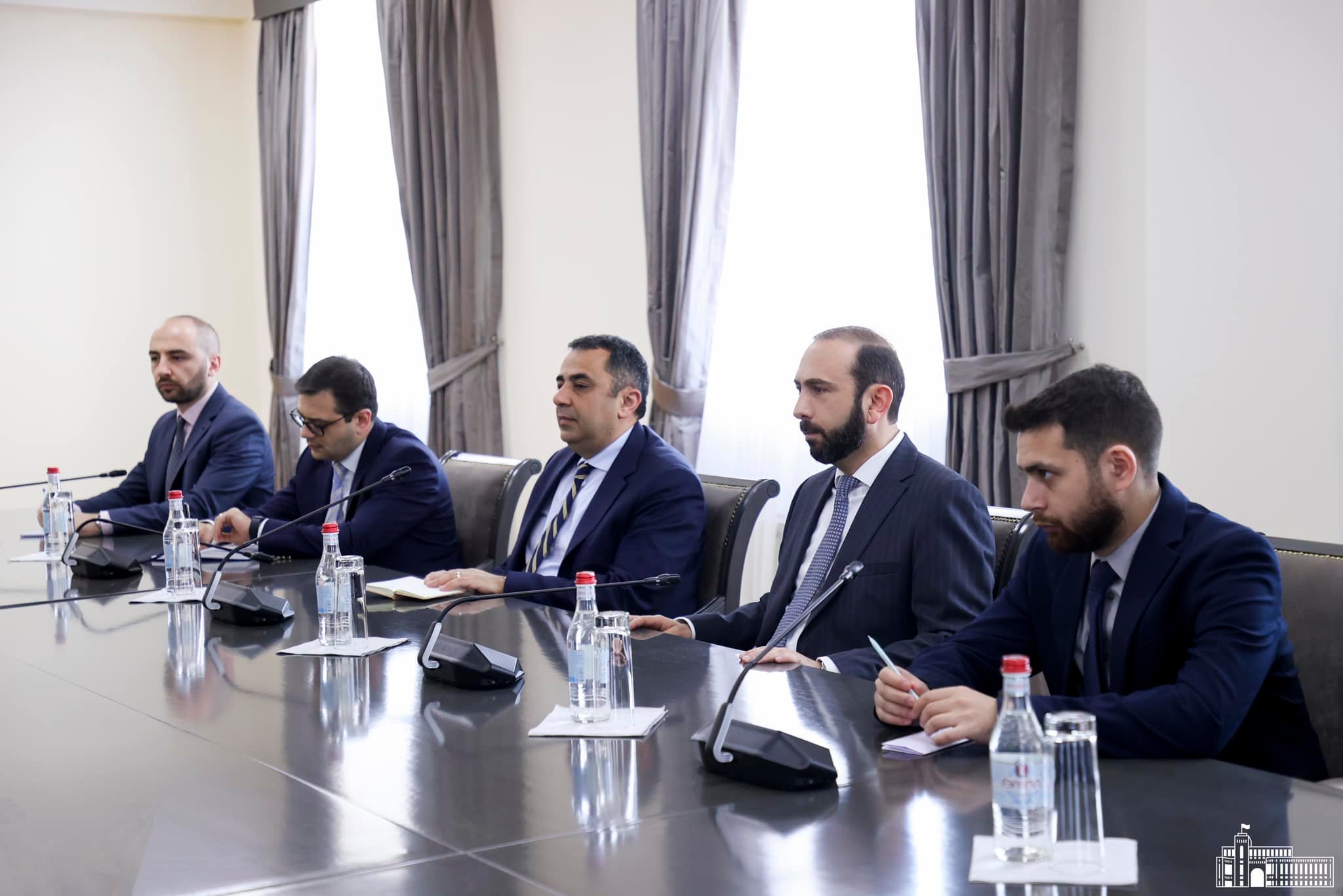 Արարատ Միրզոյանը Լուիս Բոնոյի հետ քննարկել է Հայաստանի և Ադրբեջանի միջև հարաբերությունների կարգավորման գործընթացը
