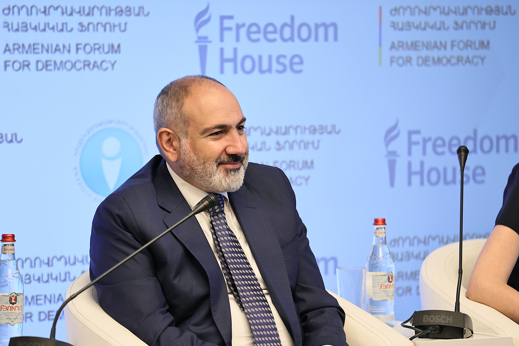 Խաղաղությունը, ժողովրդավարությունը պետք է ասոցացվեն բարեկեցության, երջանկության հետ․ Փաշինյան