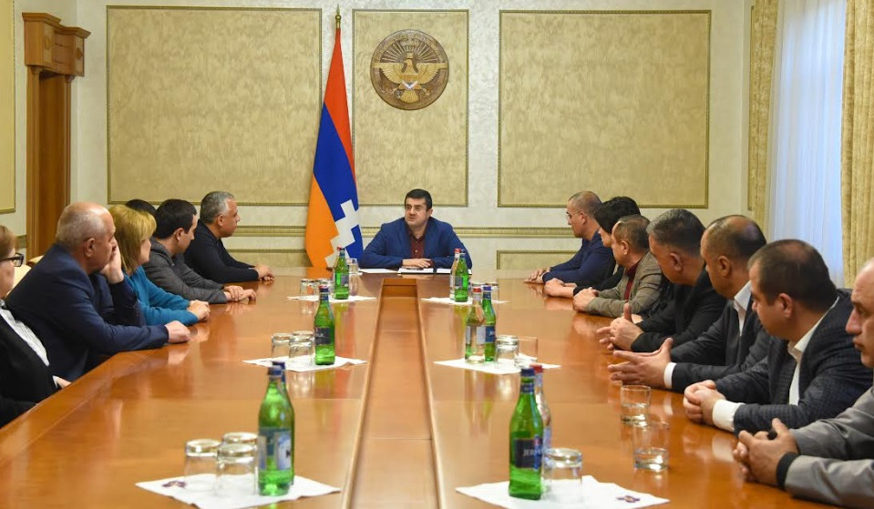 Արայիկ Հարությունյանի մասնակցությամբ քննարկվել են Արցախի առջև ծառացած ներքին և արտաքին մարտահրավերները