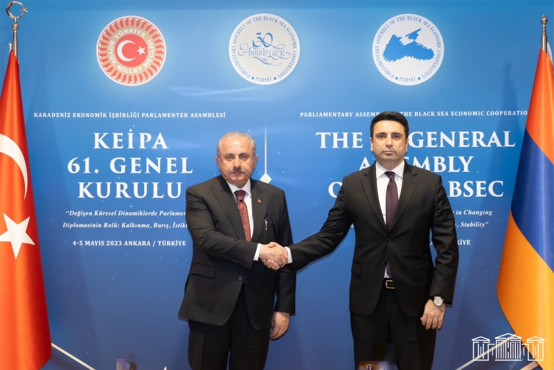 ՀՀ ԱԺ նախագահ Ալեն Սիմոնյանը հանդիպել է Թուրքիայի խորհրդարանի նախագահ Մուստաֆա Շենթոփի հետ