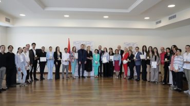«Ձեր ամենամեծ գնահատանքը ձեր սաների հաջողությունն է». Ժաննա Անդրեասյանը պարգևատրել է պարարվեստի երախտավորներին