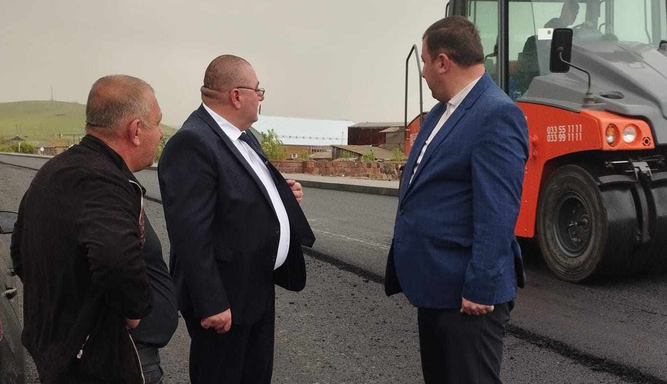 Իսահակյան-Գյումրի-Մ-7 հանրապետական նշանակության ճանապարհի հիմնանորոգման աշխատանքների ընթացքին է ծանոթացել Շիրակի մարզպետը