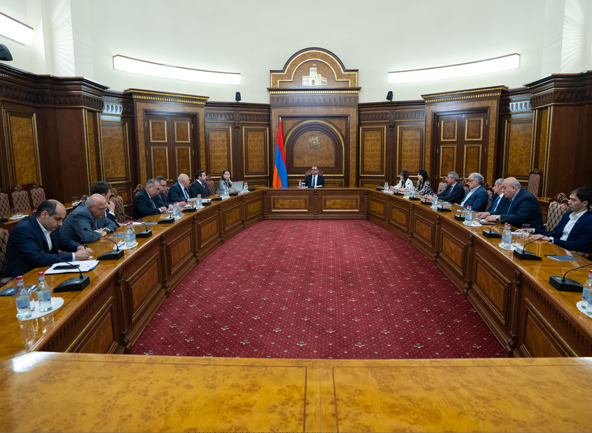 ՀՀ փոխվարչապետն ընդունել է Տնտեսական ուղղվածության ոչ կառավարական կազմակերպությունների միասնական հարթակի ներկայացուցիչներին