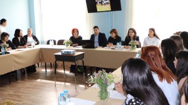 Տեղի է ունեցել հանդիպում՝ երեխաների շուրջօրյա և ցերեկային խնամքի հաստատությունների տնօրենների և խնամվող սաների մասնակցությամբ