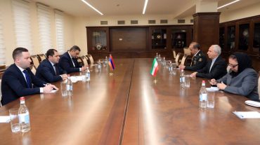 Սուրեն Պապիկյանն ընդունել է ՀՀ-ում ԻԻՀ դեսպան Աբբաս Բադախշան Զոհուրիին, որն ավարտում է դիվանագիտական առաքելությունը Հայաստանում