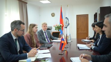 ՀՀ ՄԻՊ-ը Բունդեսթագի պատգամավորի հետ քննարկել է Լաչինի միջանցքի շրջափակման հետևանքով ստեղծված հումանիտար իրավիճակը