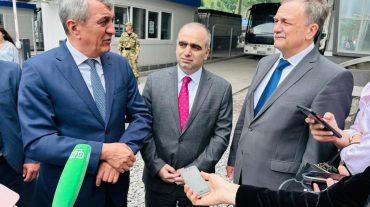 ՊԵԿ նախագահի տեղակալը մասնակցել է Վերին Լարսի բազմակողմ ավտոմոբիլային անցակետի վերակառուցված երթևեկության գոտիների շահագործման հանձնման արարողությանը