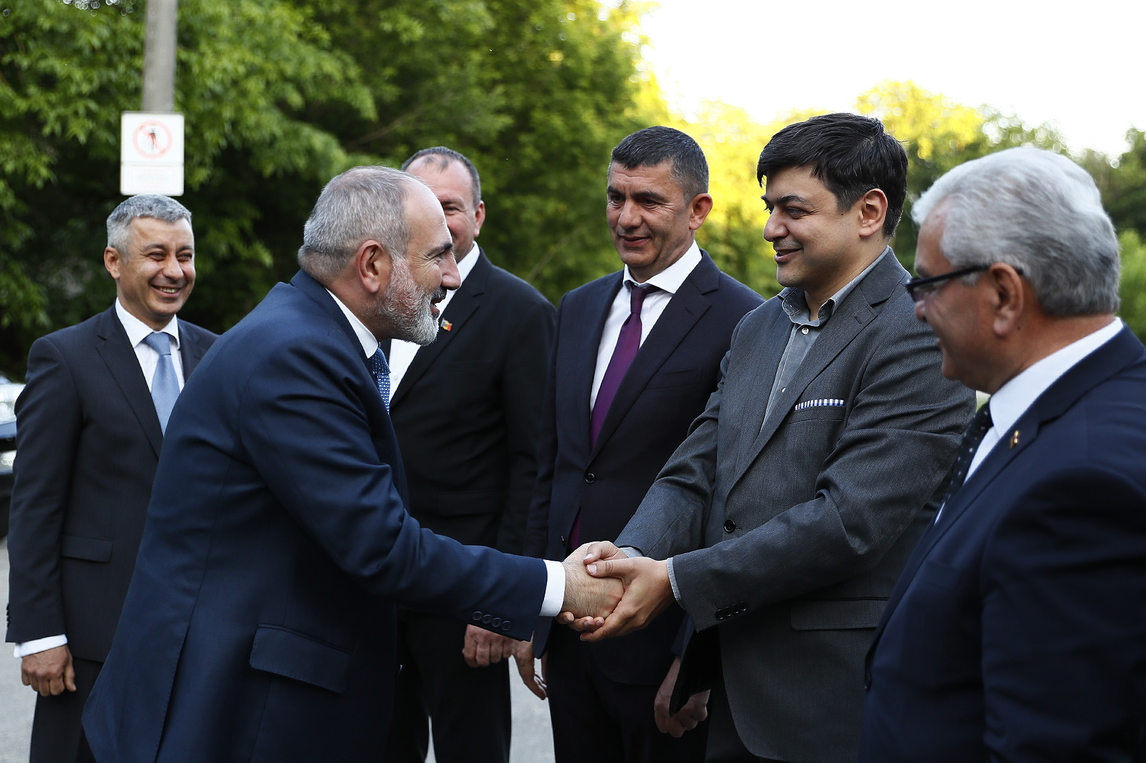 Վարչապետը հանդիպումներ է ունեցել Մոլդովայի հայ համայնքի ներկայացուցիչների և ուկրաինահայ մի խումբ գործարարների հետ