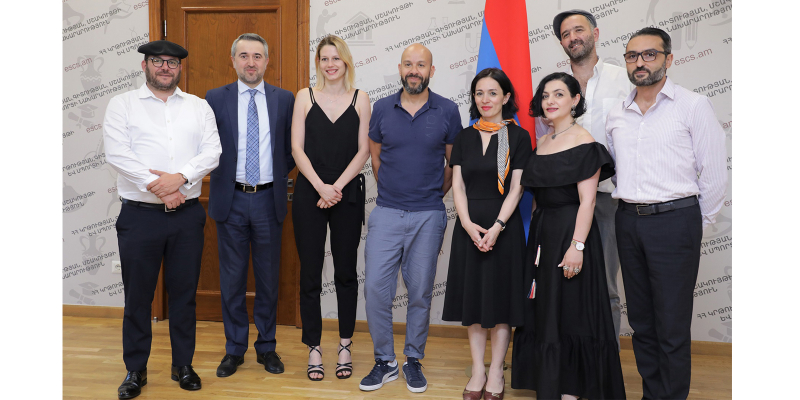 Ժաննա Անդրեասյանն ընդունել է «Նռան գույնը» հայ-ֆրանսիական պարային ներկայացման խմբի անդամներին