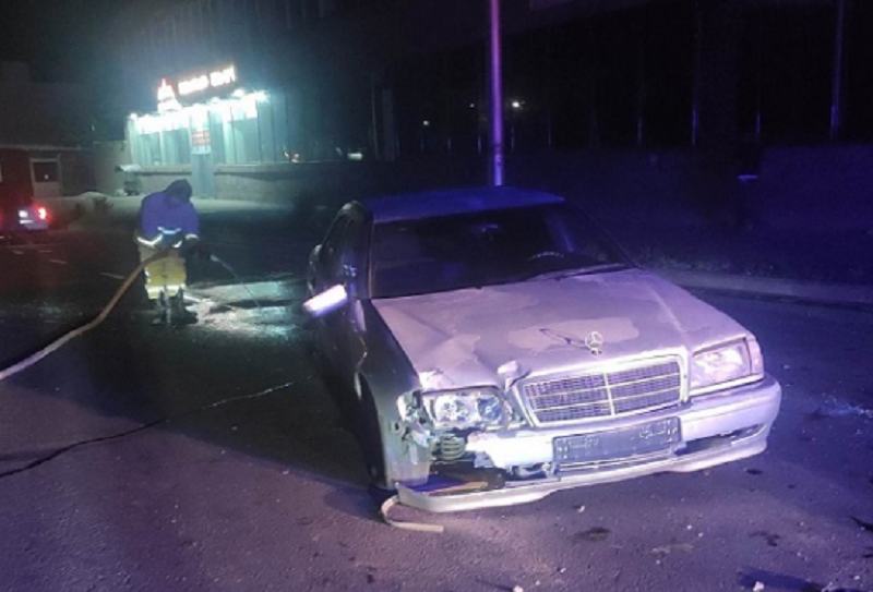 Արշակունյաց պողոտայում «Mercedes-Benz»-ը դուրս է եկել ճանապարհի երթևեկելի հատվածից, բախվել սյանը և կողաշրջվել. վարորդը հոսպիտալացվել է
