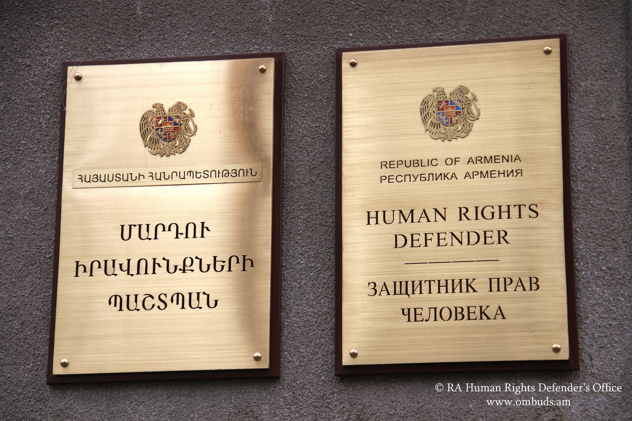Ադրբեջանական զինված ուժերը կրակ են բացել նաև ռուս խաղաղապահների մեքենաների վրա, երբ փորձ են կատարել Լաչինի միջանցքով տարհանել կանանց և երեխաներին. ՄԻՊ