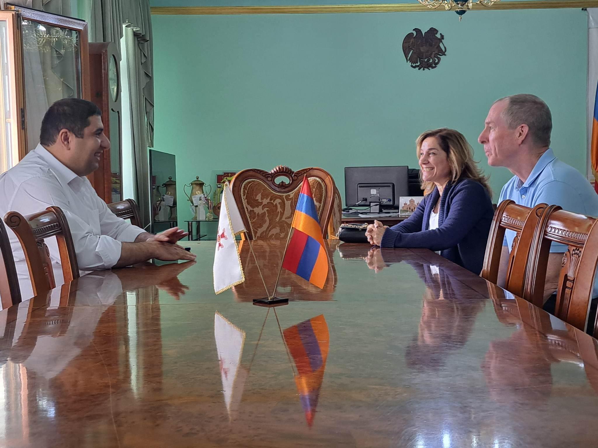 «ԱՌՔ» բարեգործական հիմնադրամի ներկայացուցիչները Գյումրիում քննարկել են բնակապահովման ծրագրում նոր շահառուներ ընդգրկելու հարցերը