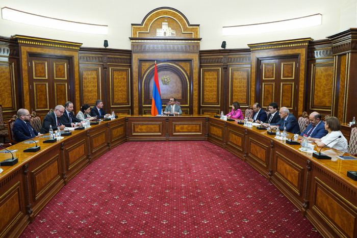 Տեղի է ունեցել ԼՂ-ում հումանիտար ճգնաժամի կառավարման աշխատանքային խմբի նիստ