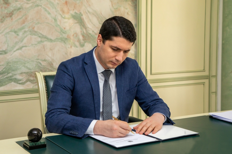 Քրեադատավարական կոպիտ խախտումներ կատարելու համար քննիչն ազատվել է զբաղեցրած պաշտոնից