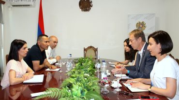 Սյունիքի մարզպետը Նիլս Սքոթին ներկայացրել է սահմանային բնակավայրերում իրավիճակը հետպատերազմյան ժամանակաշրջանում