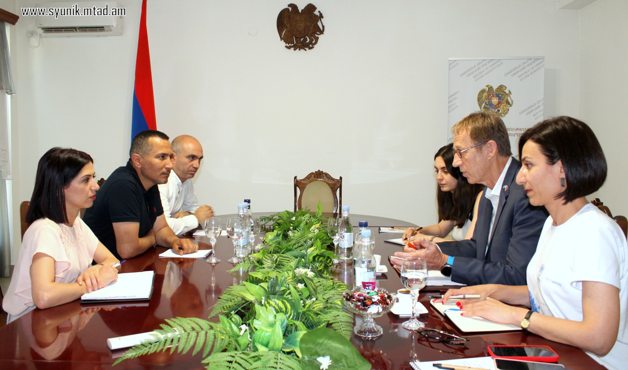 Սյունիքի մարզպետը Նիլս Սքոթին ներկայացրել է սահմանային բնակավայրերում իրավիճակը հետպատերազմյան ժամանակաշրջանում