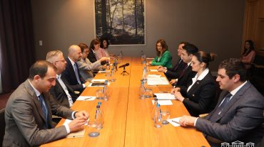 Հակամարտող երկրների համար ամենաբարդը կողմերին բավարարող վերջնական լուծում գտնելն է. լեհ փորձագետները՝ ՀՀ ԱԺ պատվիրակությանը