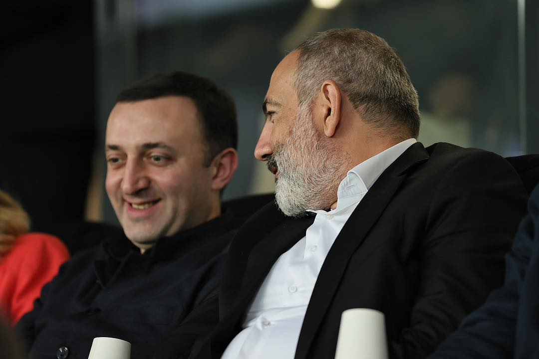 Փաշինյանն  ու Ղարիբաշվիլին Վրաստանում հետևում են ՈւԵՖԱ-ի Եվրոպայի մինչեւ 21 տարեկանների առաջնության եզրափակիչ՝ Անգլիա-Իսպանիա մրցավեճին